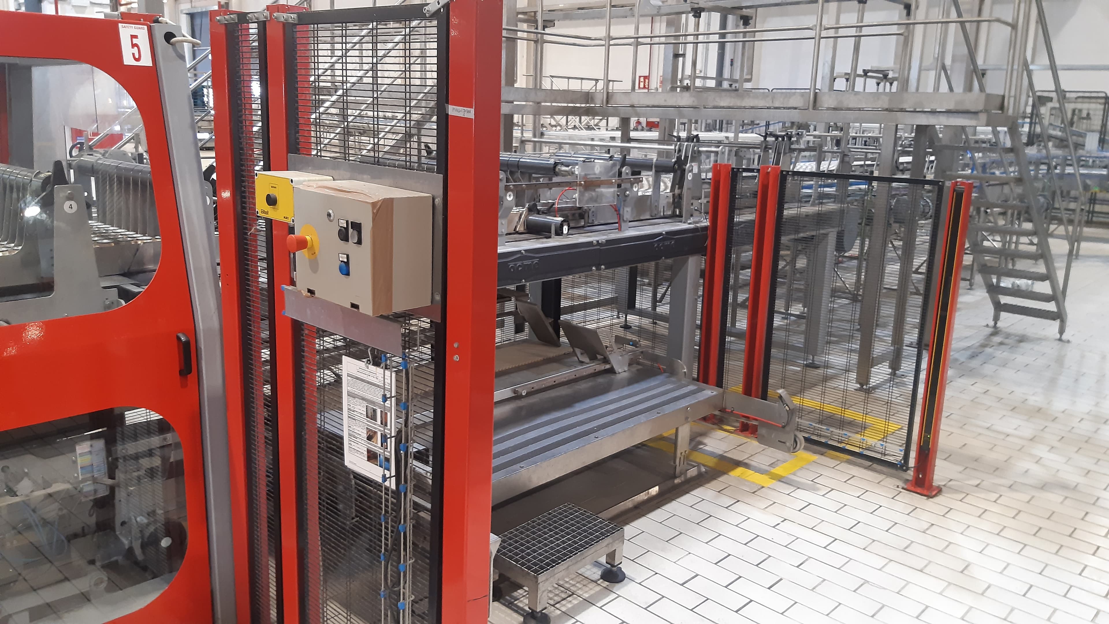 Widok Ocme Vega N80V z lewej strony