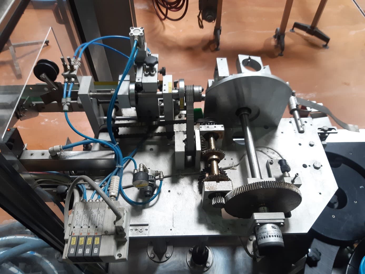 Widok z boku Nortan Prisma S60