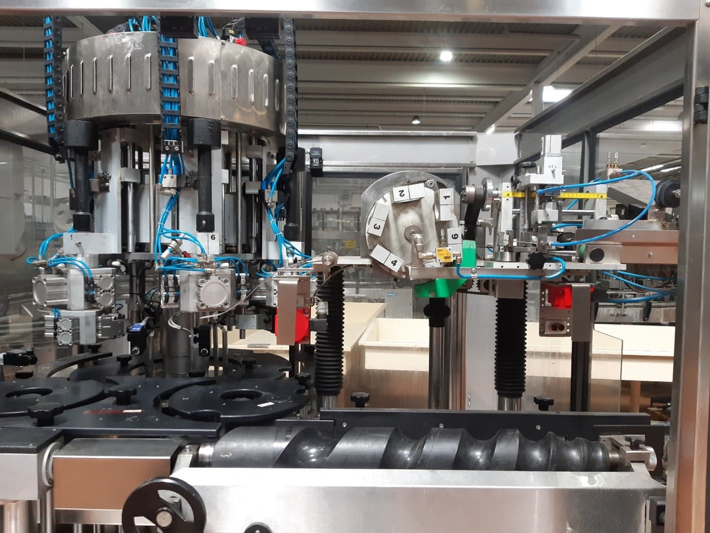 Widok Nortan Prisma S60 z lewej strony