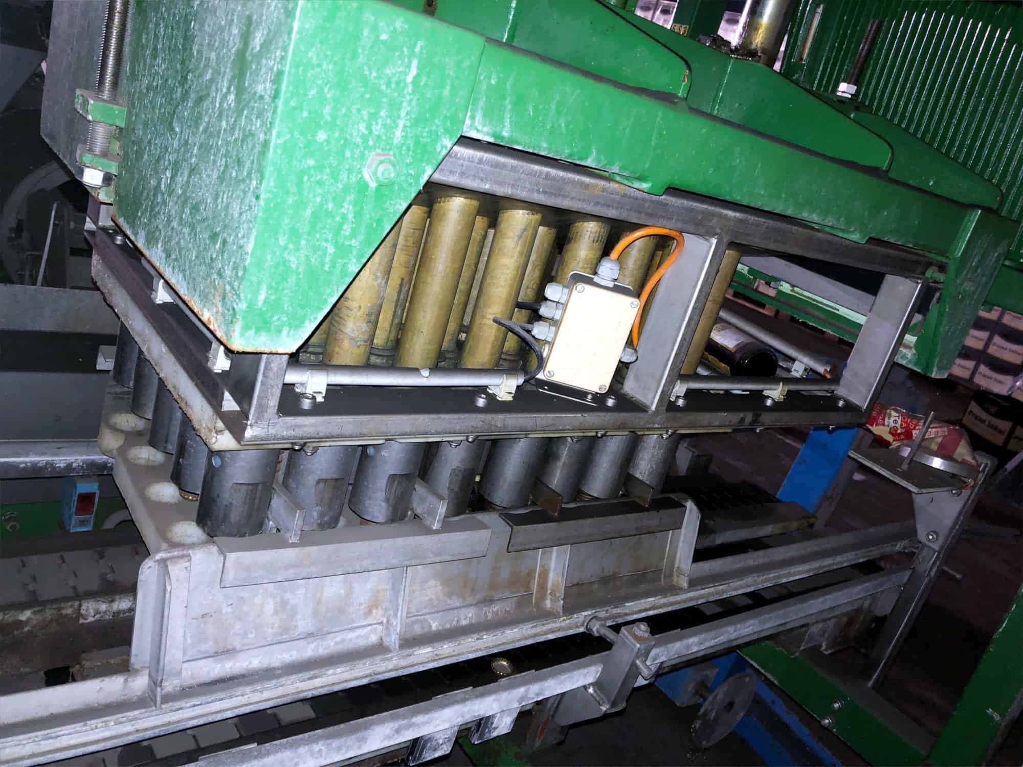 Widok z prawej strony lodowiska KM 670/2K