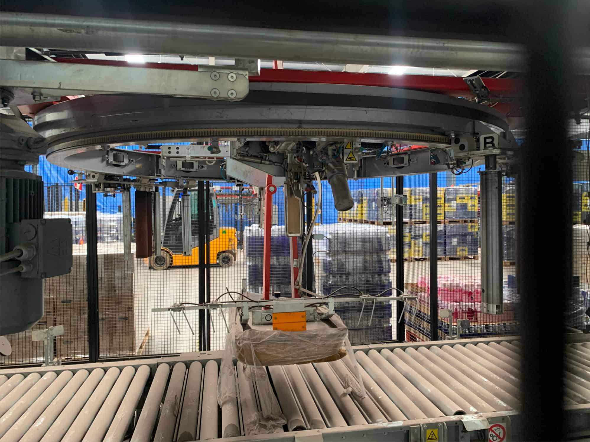 Pomieszczenie robocze Sacmi / Robopac Genesis, Helix HS40